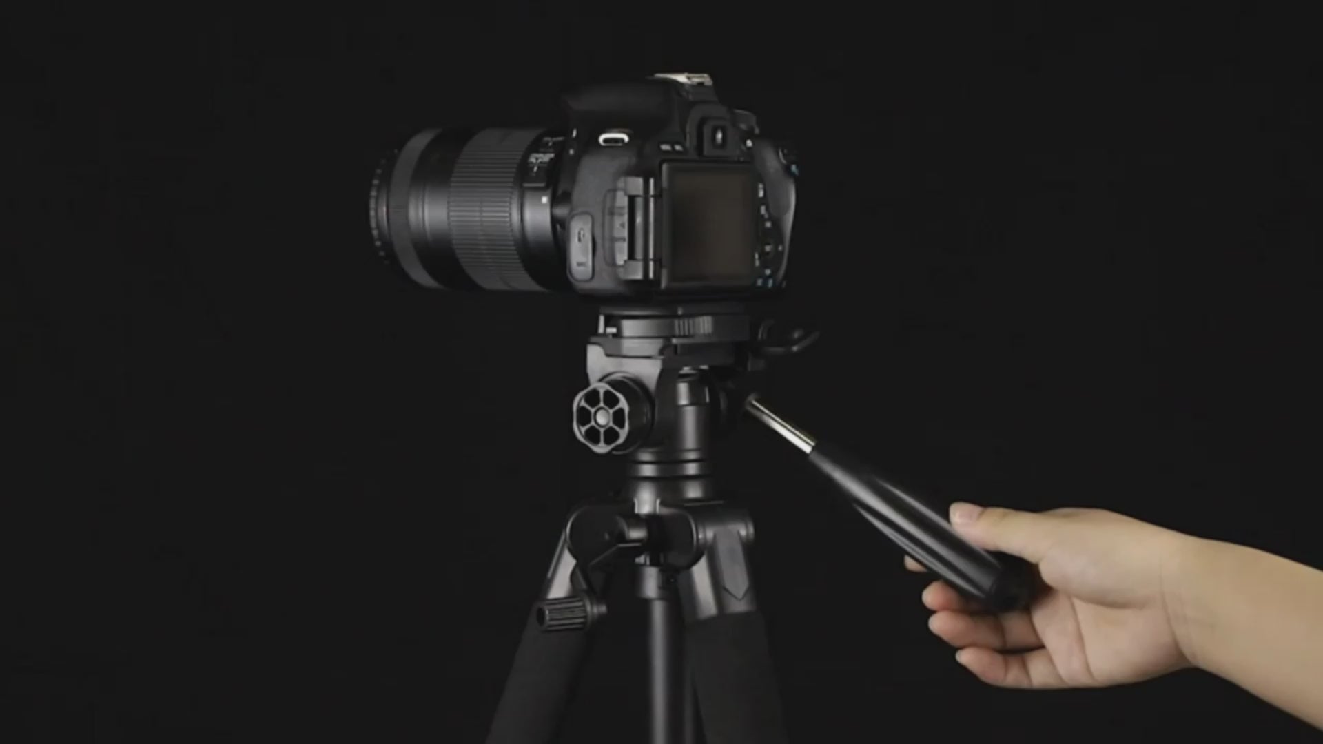 Load video: Hridz 175cm Portable Aluminium Alloy Camera Tripod with 3-Way Swivel Pan Head &amp; Carry Bag – Lightweight Travel Tripod for DSLR, Mirrorless &amp; Video Camcorders